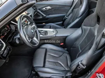 BMW Z4 sDrive30i M Sportpaket RKam Navi LED 19  HiFi