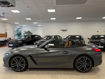 BMW Z4sDriv20i Aut LCPPro ParkAs KomfZg Matt M-Sport