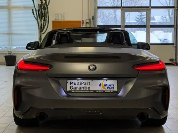 BMW Z4sDriv20i Aut LCPPro ParkAs KomfZg Matt M-Sport