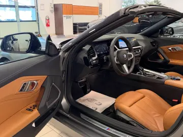 BMW Z4sDriv20i Aut LCPPro ParkAs KomfZg Matt M-Sport