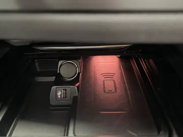 BMW Z4sDriv20i Aut LCPPro ParkAs KomfZg Matt M-Sport