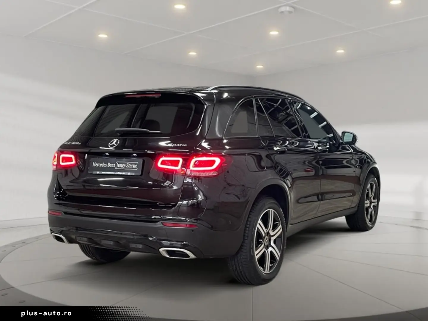 MERCEDES-BENZ GLC 300e 4m MBUX Night Wide 360 Cam LED AUT