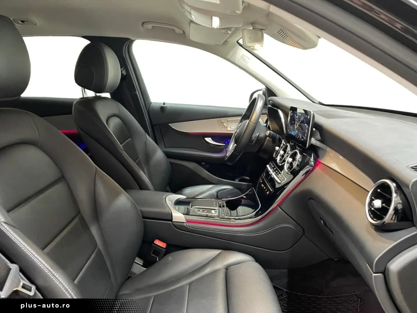 MERCEDES-BENZ GLC 300e 4m MBUX Night Wide 360 Cam LED AUT