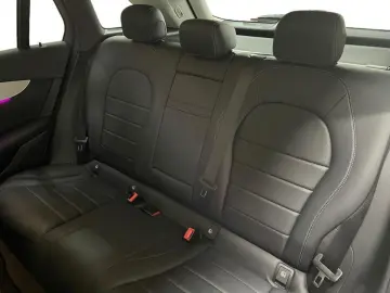 MERCEDES-BENZ GLC 300e 4m MBUX Night Wide 360 Cam LED AUT