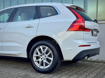 VOLVO XC60 2.0B5 B AWD Momentum Pro  ASSIST AHK LED