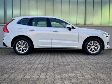 VOLVO XC60 2.0B5 B AWD Momentum Pro  ASSIST AHK LED