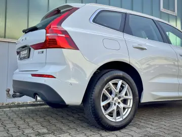 VOLVO XC60 2.0B5 B AWD Momentum Pro  ASSIST AHK LED