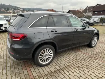 MERCEDES-BENZ GLC 300 e 4M Virtual 19  Burmester