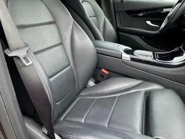 MERCEDES-BENZ GLC 300 e 4M Virtual 19  Burmester