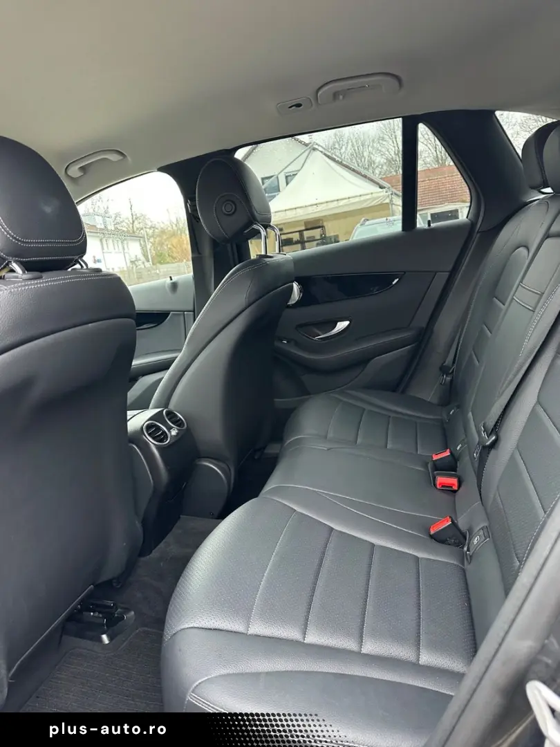 MERCEDES-BENZ GLC 300 e 4M Virtual 19  Burmester