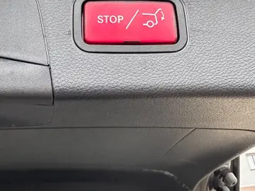 MERCEDES-BENZ GLC 300 e 4M Virtual 19  Burmester