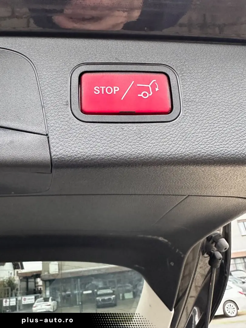 MERCEDES-BENZ GLC 300 e 4M Virtual 19  Burmester