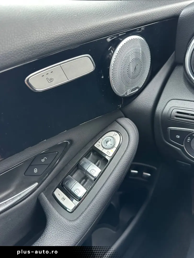 MERCEDES-BENZ GLC 300 e 4M Virtual 19  Burmester