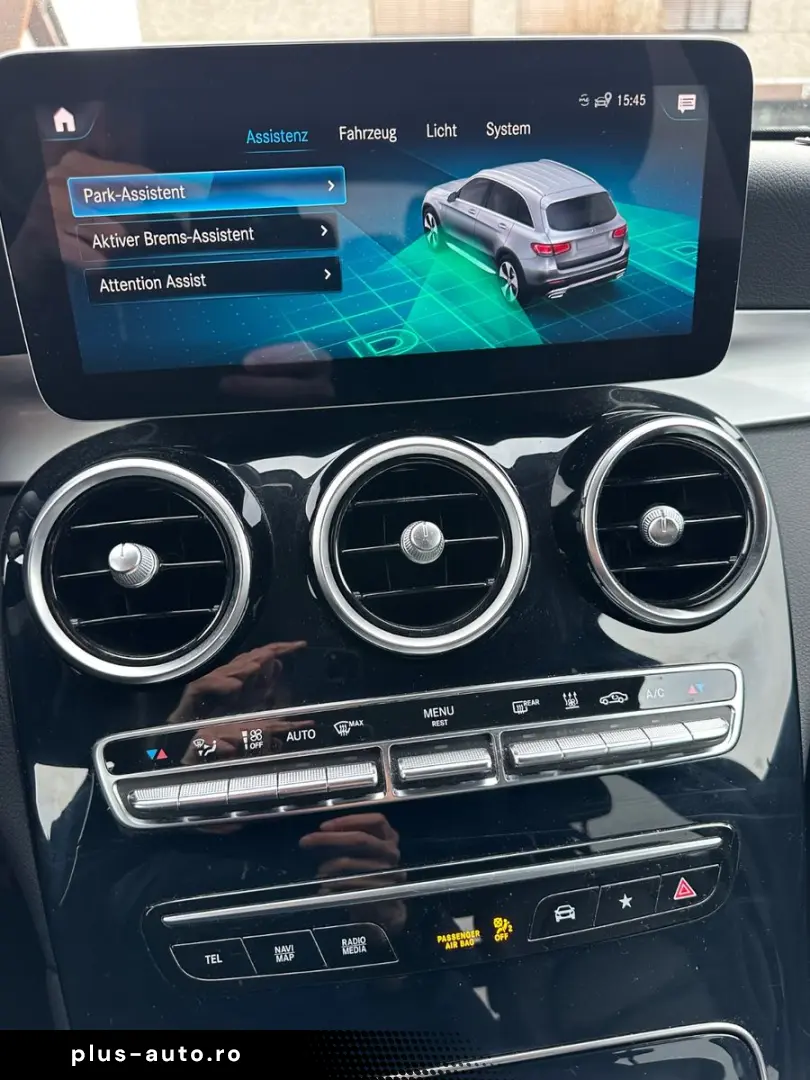 MERCEDES-BENZ GLC 300 e 4M Virtual 19  Burmester