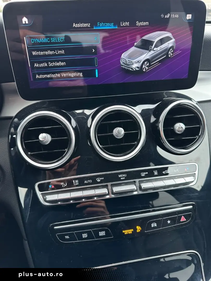 MERCEDES-BENZ GLC 300 e 4M Virtual 19  Burmester