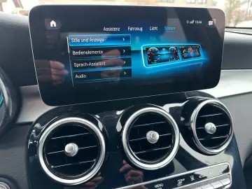 MERCEDES-BENZ GLC 300 e 4M Virtual 19  Burmester