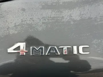 MERCEDES-BENZ GLC 300 e 4M Virtual 19  Burmester