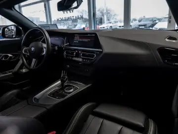 BMW Z4 40i FACEL. HUD LED ACC W-LAN NAVI H K KAMERA