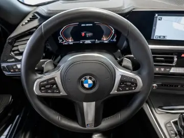BMW Z4 40i FACEL. HUD LED ACC W-LAN NAVI H K KAMERA