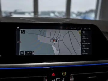 BMW Z4 40i FACEL. HUD LED ACC W-LAN NAVI H K KAMERA