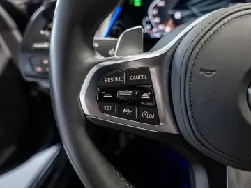 BMW Z4 40i FACEL. HUD LED ACC W-LAN NAVI H K KAMERA