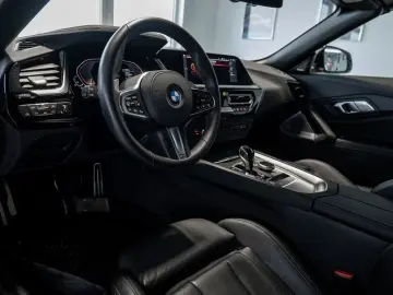 BMW Z4 40i FACEL. HUD LED ACC W-LAN NAVI H K KAMERA