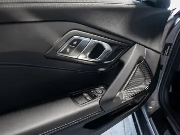 BMW Z4 40i FACEL. HUD LED ACC W-LAN NAVI H K KAMERA