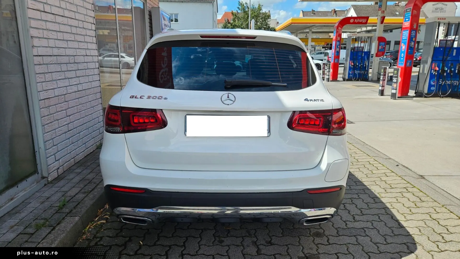 MERCEDES-BENZ GLC 300e 4Matic Kamera Business Sound