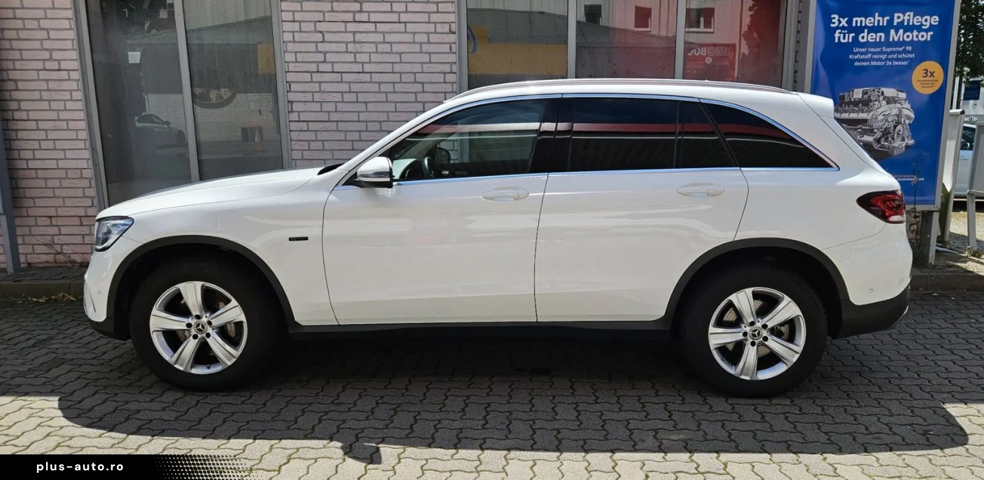 MERCEDES-BENZ GLC 300e 4Matic Kamera Business Sound