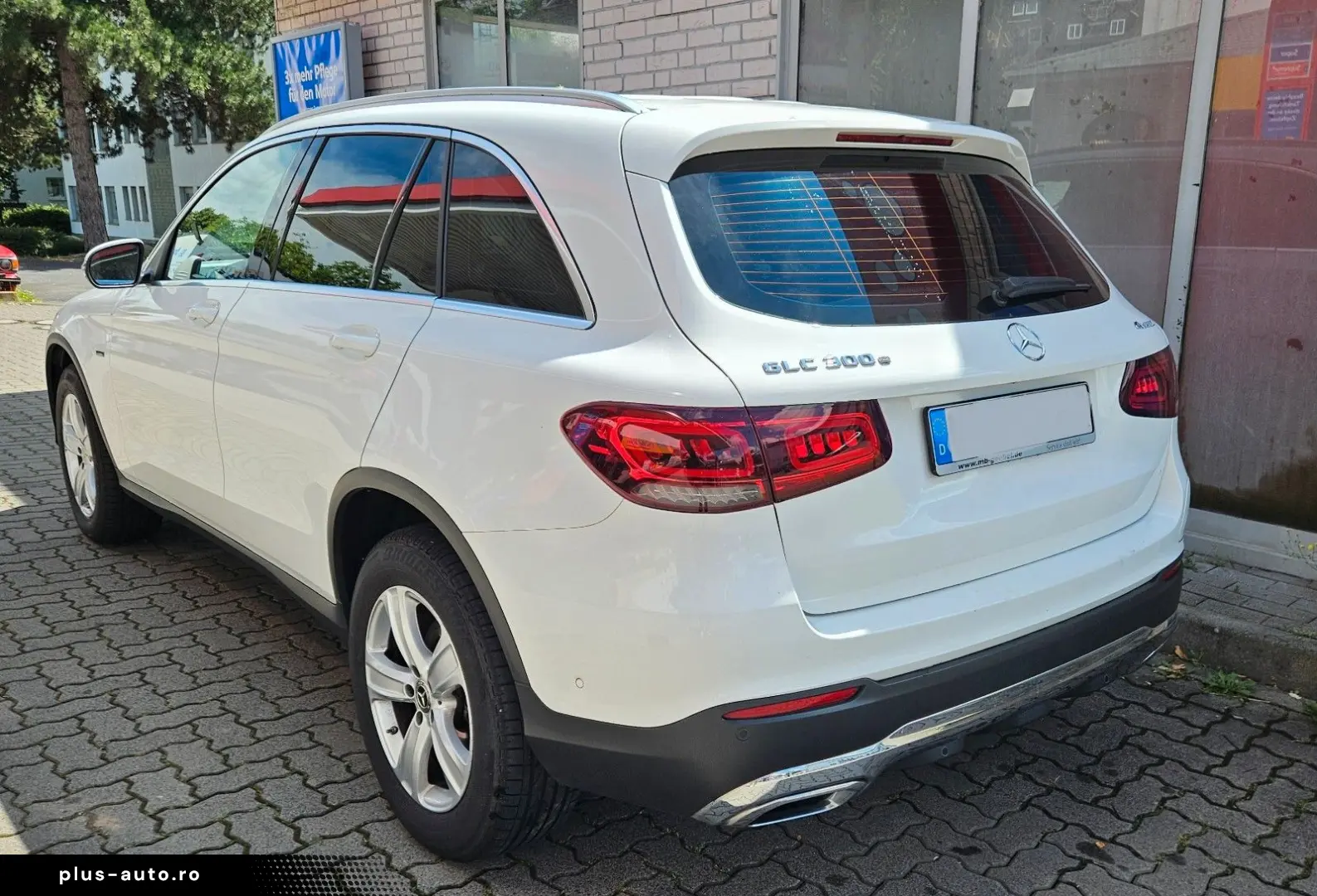 MERCEDES-BENZ GLC 300e 4Matic Kamera Business Sound
