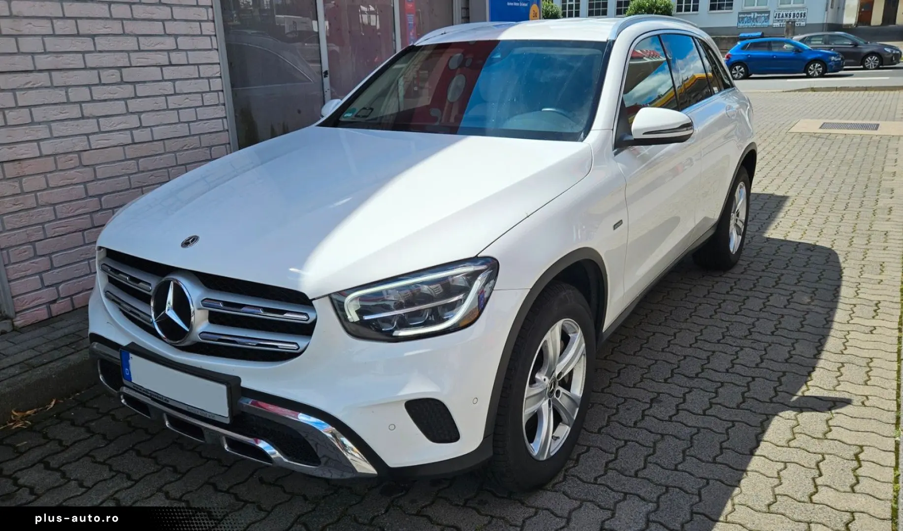 MERCEDES-BENZ GLC 300e 4Matic Kamera Business Sound