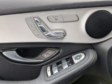 MERCEDES-BENZ GLC 300e 4Matic Kamera Business Sound