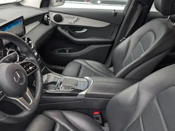 MERCEDES-BENZ GLC 300e 4Matic Kamera Business Sound