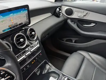 MERCEDES-BENZ GLC 300e 4Matic Kamera Business Sound
