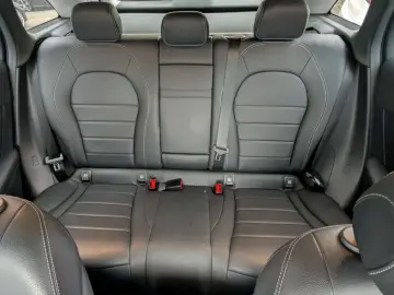 MERCEDES-BENZ GLC 300e 4Matic Kamera Business Sound