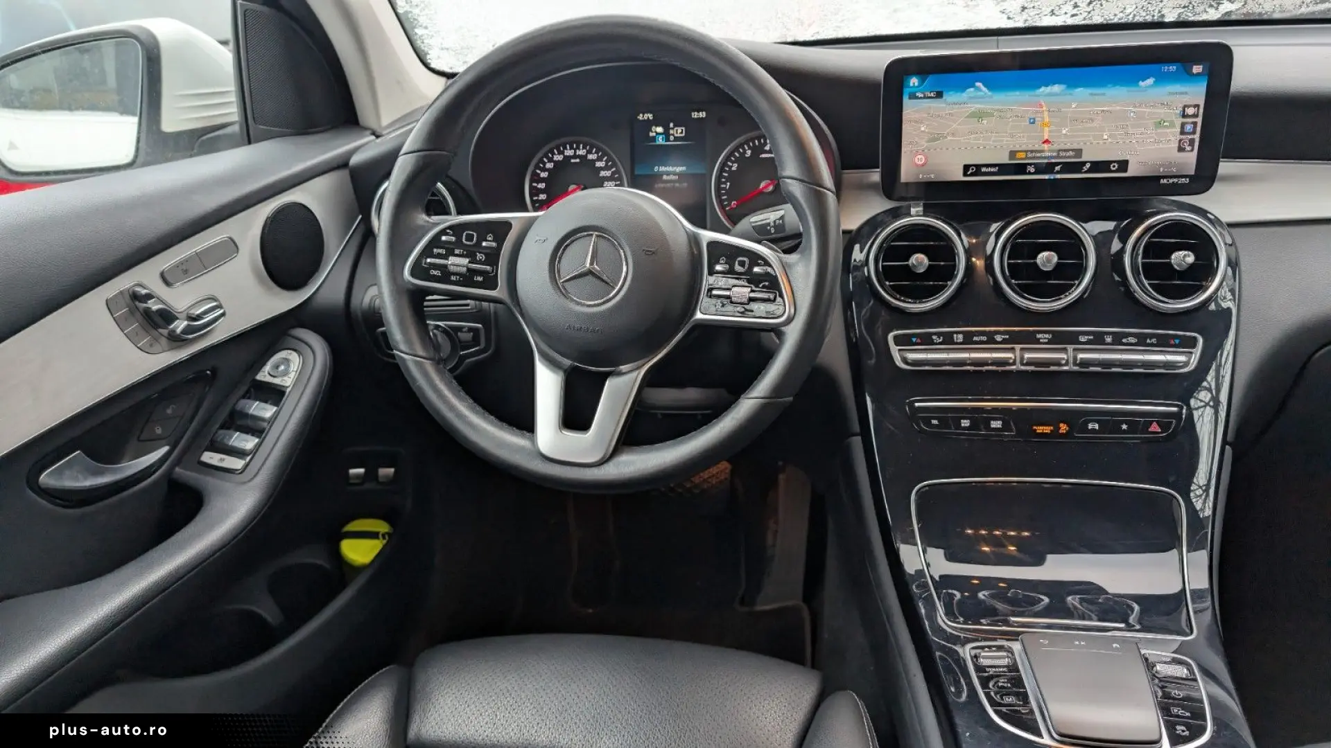 MERCEDES-BENZ GLC 300e 4Matic Kamera Business Sound