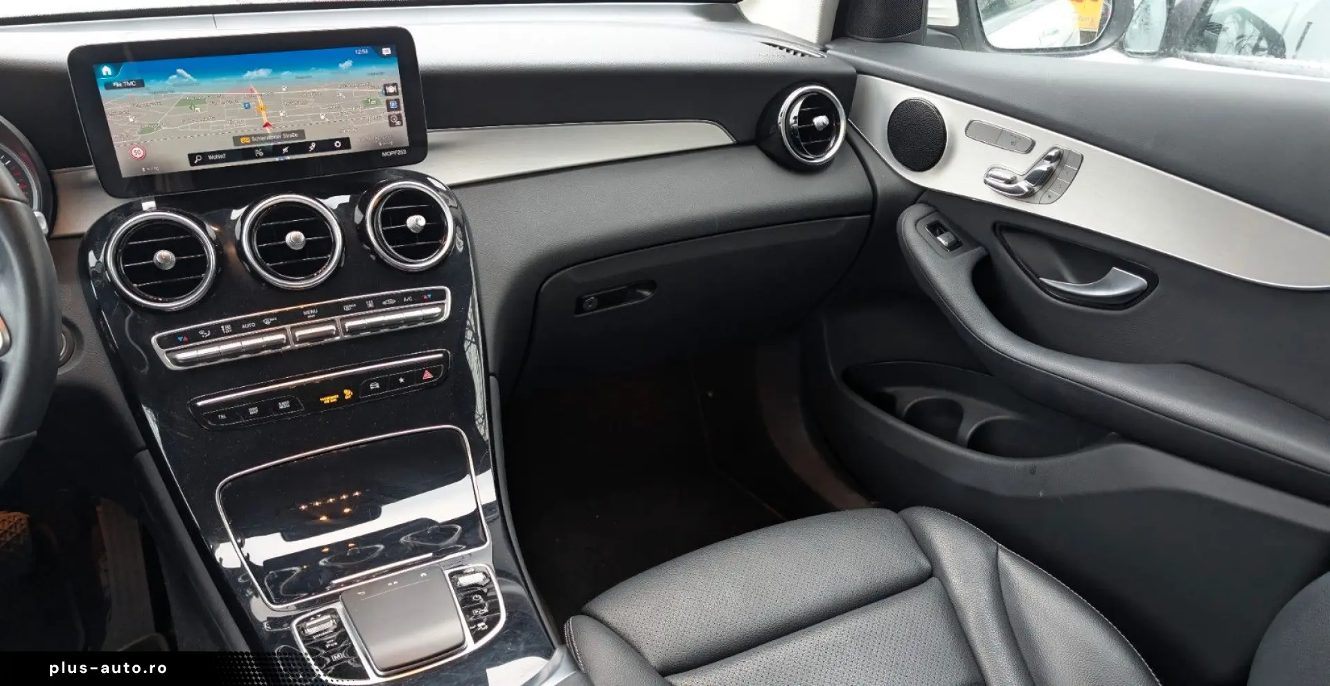 MERCEDES-BENZ GLC 300e 4Matic Kamera Business Sound