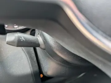 MERCEDES-BENZ GLC 300e 4Matic Kamera Business Sound