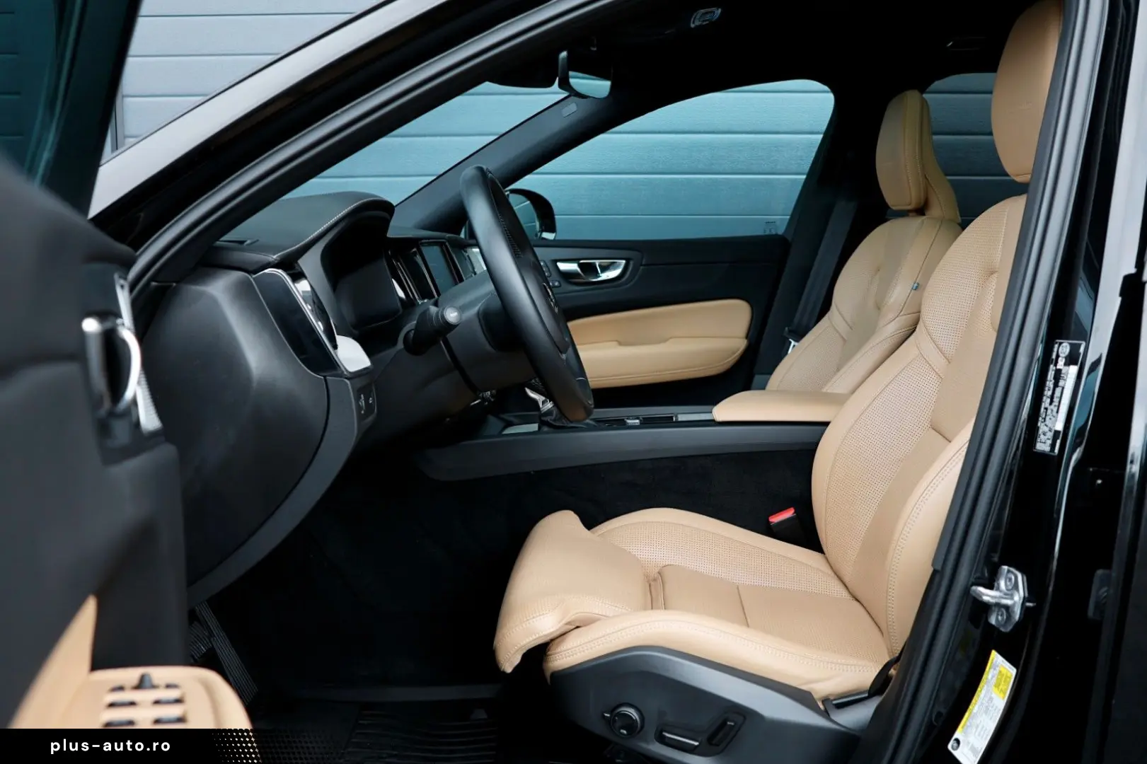 VOLVO XC60 T6 AWD Inscript. ACC 360  B&W HUD 4xSHZ SBL