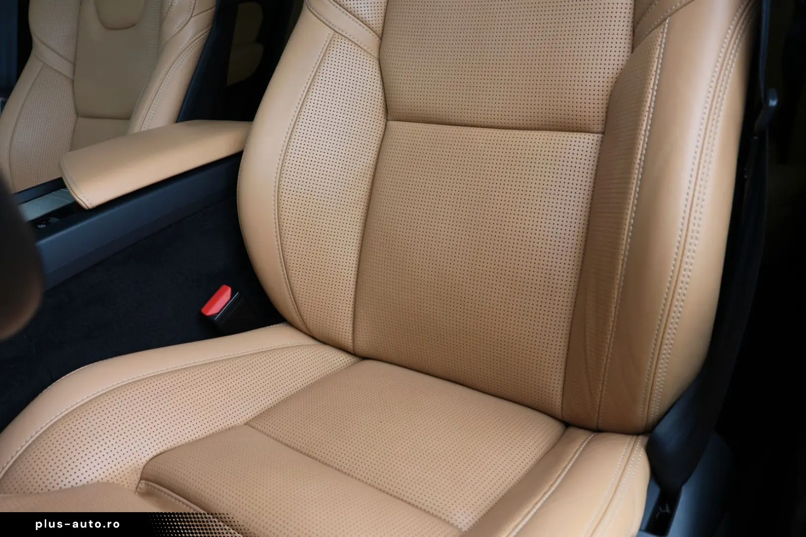 VOLVO XC60 T6 AWD Inscript. ACC 360  B&W HUD 4xSHZ SBL