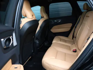 VOLVO XC60 T6 AWD Inscript. ACC 360  B&W HUD 4xSHZ SBL