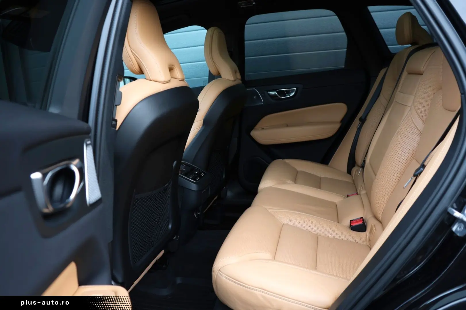 VOLVO XC60 T6 AWD Inscript. ACC 360  B&W HUD 4xSHZ SBL