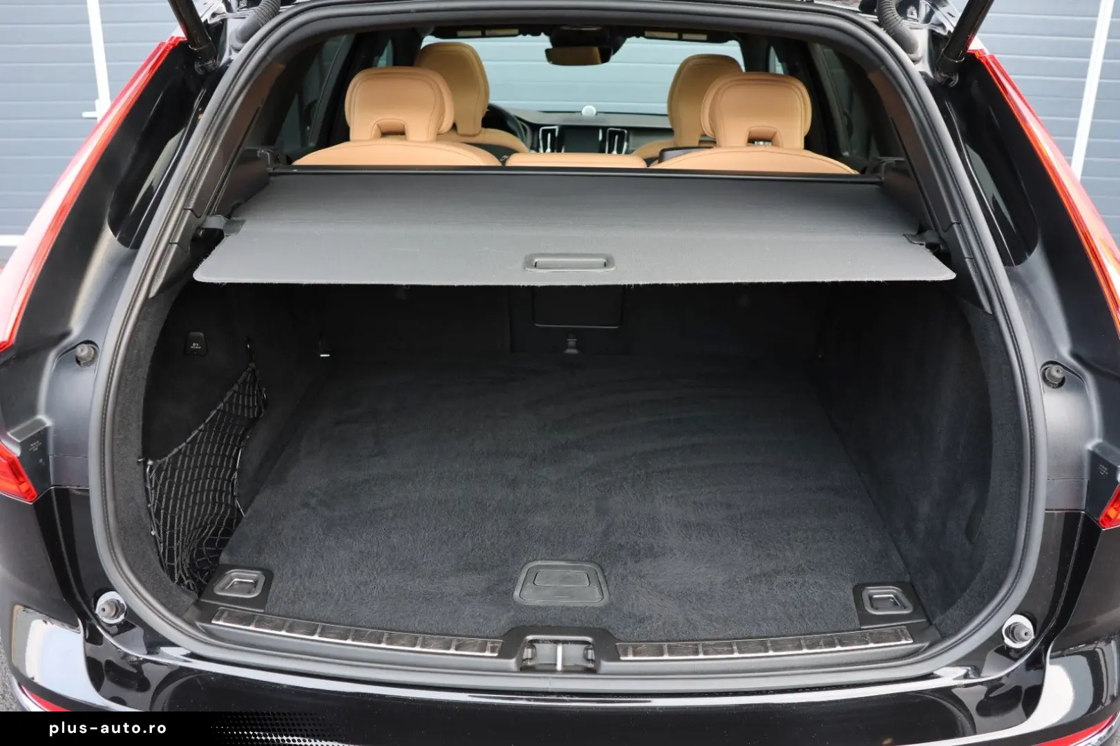 VOLVO XC60 T6 AWD Inscript. ACC 360  B&W HUD 4xSHZ SBL