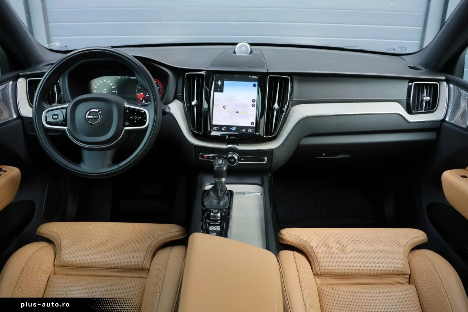 VOLVO XC60 T6 AWD Inscript. ACC 360  B&W HUD 4xSHZ SBL