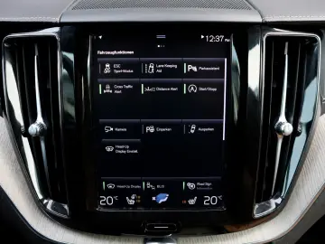 VOLVO XC60 T6 AWD Inscript. ACC 360  B&W HUD 4xSHZ SBL