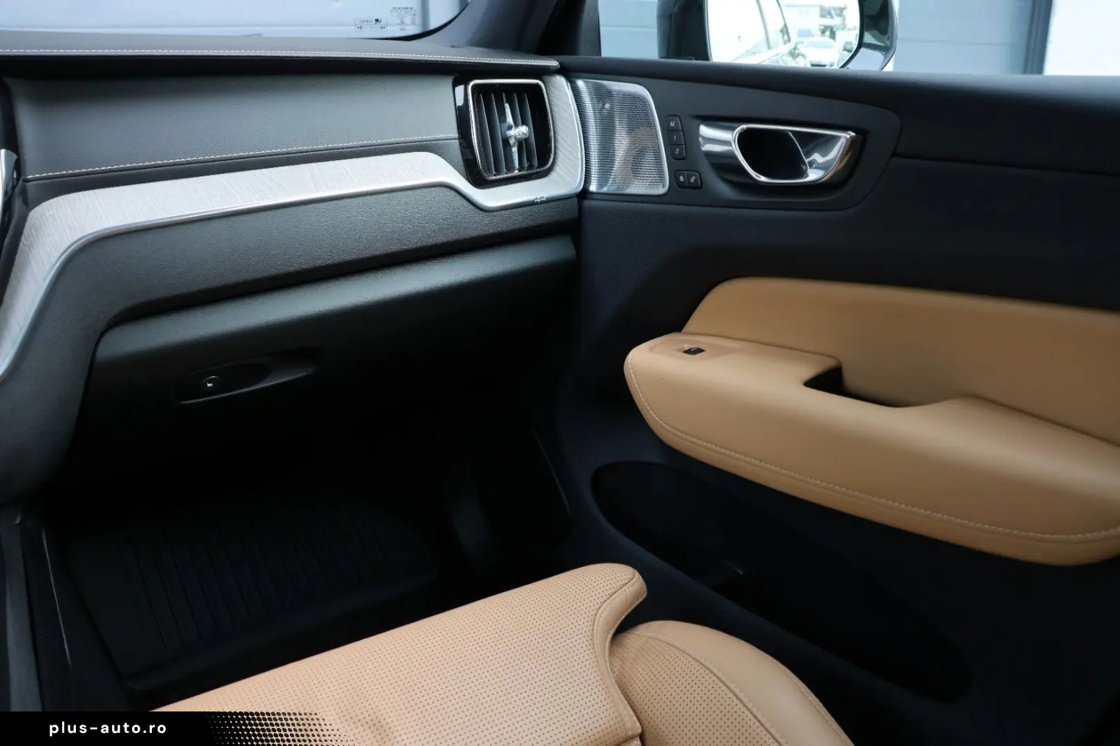 VOLVO XC60 T6 AWD Inscript. ACC 360  B&W HUD 4xSHZ SBL