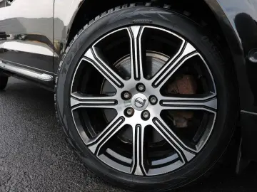 VOLVO XC60 T6 AWD Inscript. ACC 360  B&W HUD 4xSHZ SBL