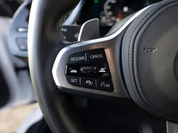 BMW Z4 40i LED HUD ACC NAVI KAMERA LEDER KEYLESS