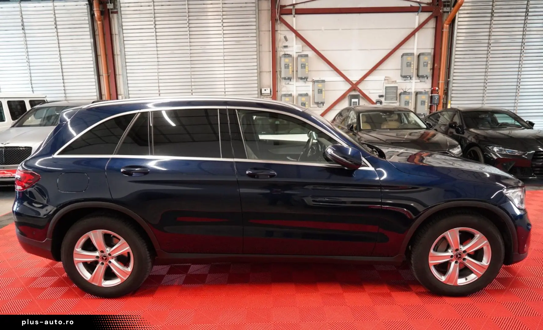 MERCEDES-BENZ GLC 300 EQ 4Matic Exlusive LED Standheiz