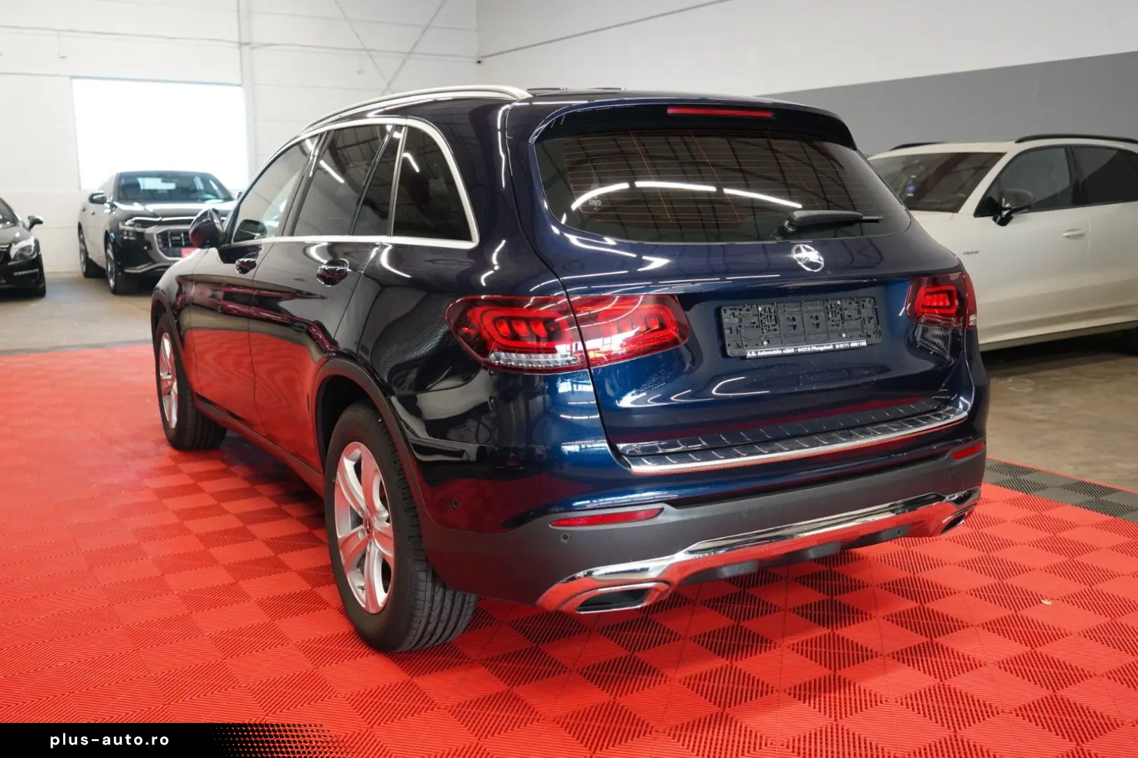 MERCEDES-BENZ GLC 300 EQ 4Matic Exlusive LED Standheiz